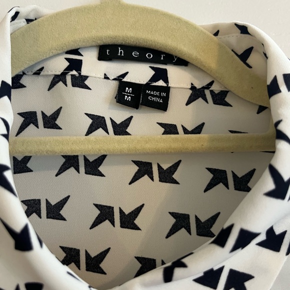 Theory shirt with flap covering buttons. Size Medium. Worn once - Picture 2 of 3